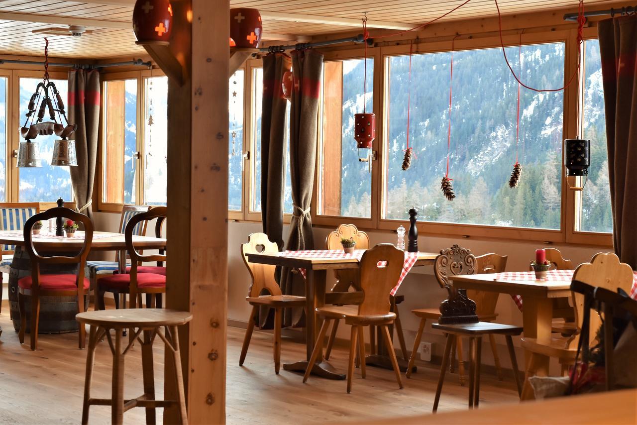 Alpina Lodge Bed & Breakfast Tschiertschen Bagian luar foto
